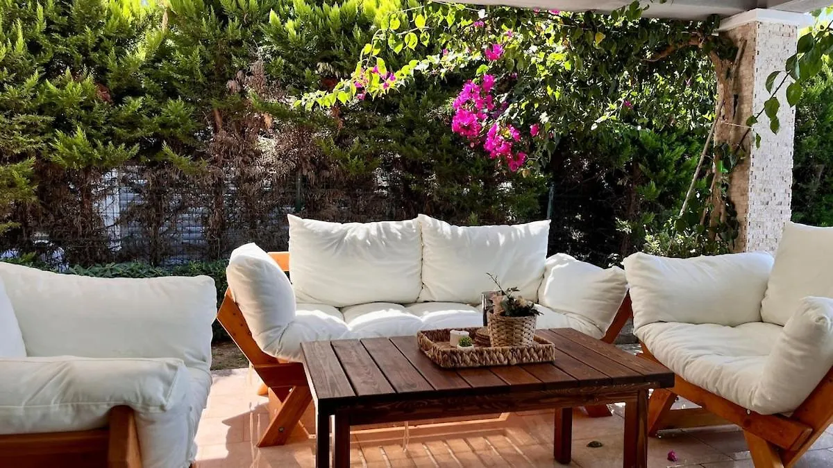 Sea Front Private Villa With Salt Pool Çeşme