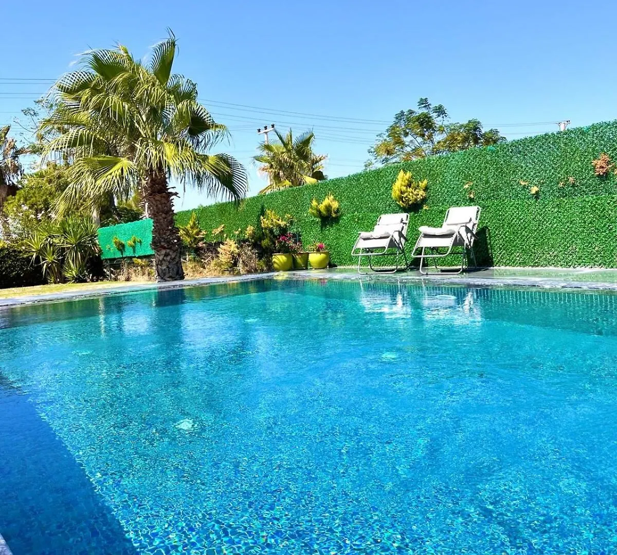 Sea Front Private Villa With Salt Pool Çeşme